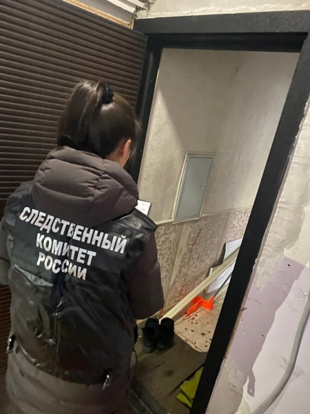 Мужчина с ножом напал на полицейских в центре Иркутска
