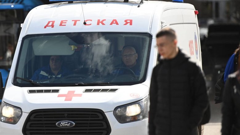 На Камчатке двухлетний ребёнок выпал из окна второго этажа