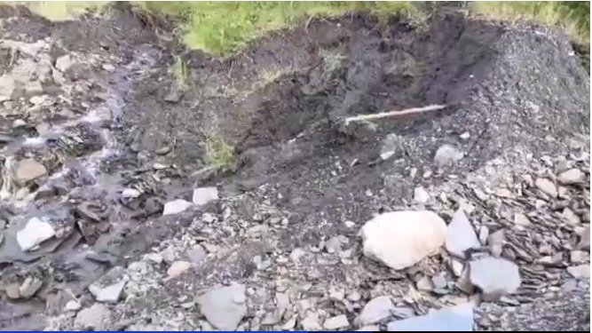 На реке Солзан в Байкальске частично разрушена дамба