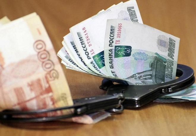 Начальник колонии в Красноярске попался на взятке и остался на свободе