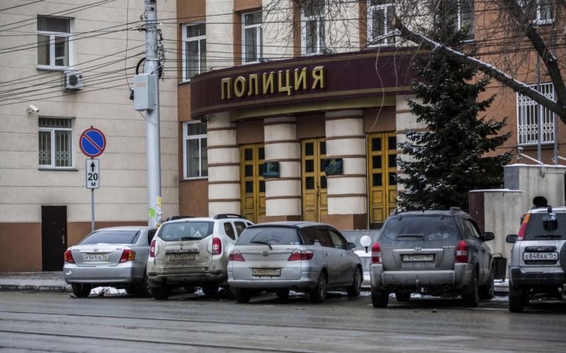 Начальник новосибирского отдела по борьбе с коррупцией уходит на пенсию