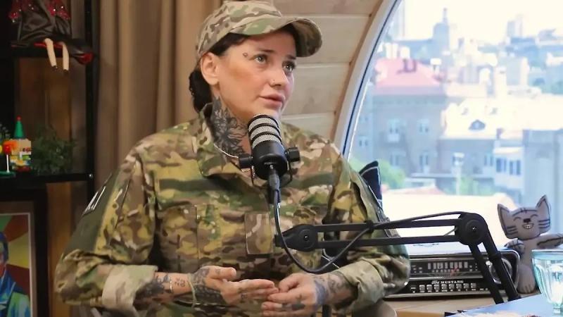 Нацист в юбке: как экс-россиянка Даша ДШК заманивает женщин в отряд ВСУ &laquo;Гарпии&raquo;