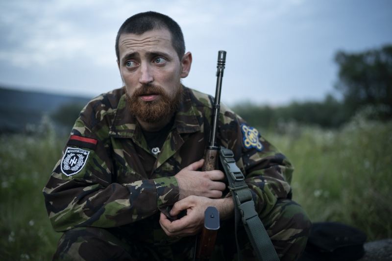 Нацист, воспитатель, блогер: Как боевик АТО в особых лагерях на Украине учит детишек убивать российских