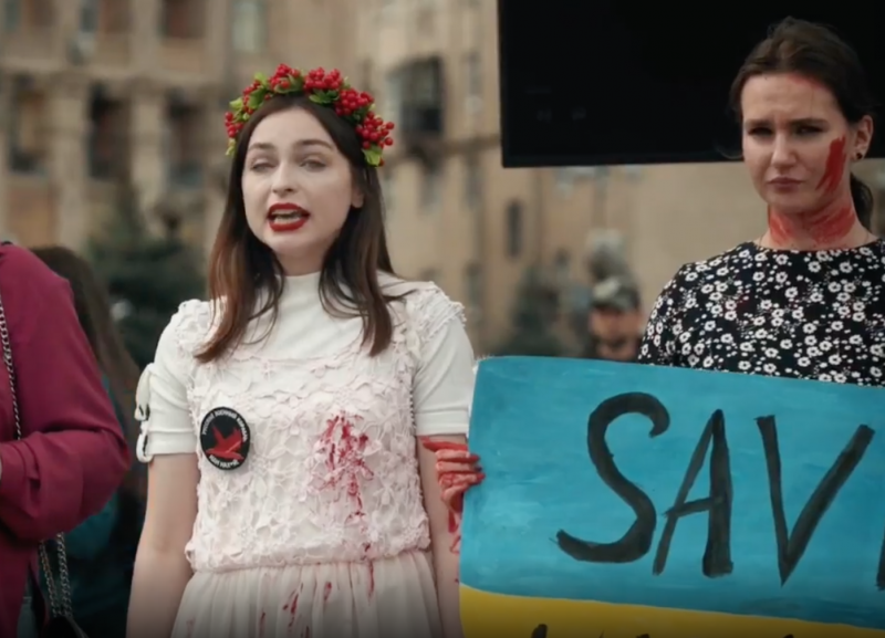 Нацистка, антифемка и порноактриса: Как жёны нацистов из "Азова" употребляют собственных мужей для хайпа