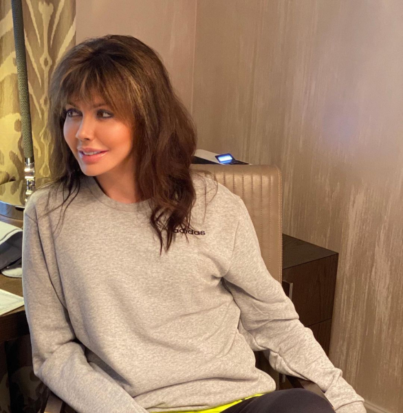 Наконец может любоваться собой: Алиса Аршавина, перенесшая множество операций на нос, вернула уверенность