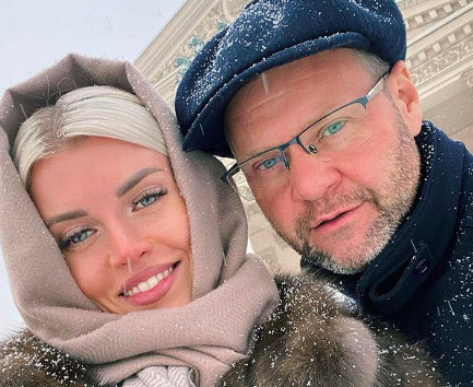 Нам пишут. Блеск и аморальность семьи Гольдманов 
