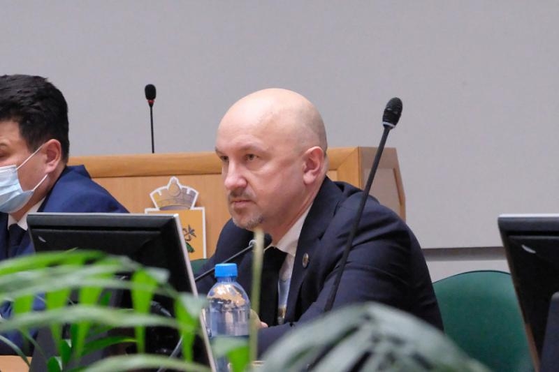Неприкосновенность Бурдикова. На кого работает медиа-империя депутата-бизнесмена?
