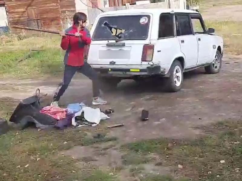 Нетрезвый 18-летний водитель с женой и детьми в салоне устроил гонки в Боханском районе