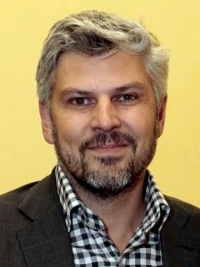 Николай Саркисов