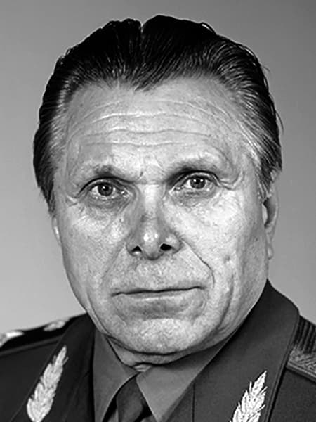 Николай Щелоков