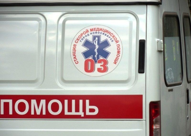 Новосибирец избил должника и отобрал сотовый телефон