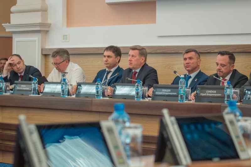 Новосибирские депутаты проголосовали за ликвидацию городского избиркома