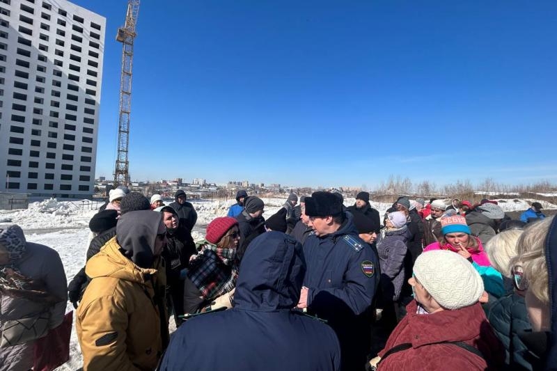 Новосибирские следователи заинтересовались двумя долгостроями на Плющихинском жилмассиве