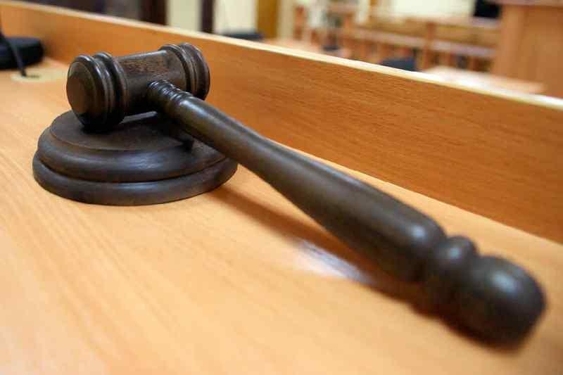 Новосибирского таксиста осудили на девять лет за убийство пассажира 