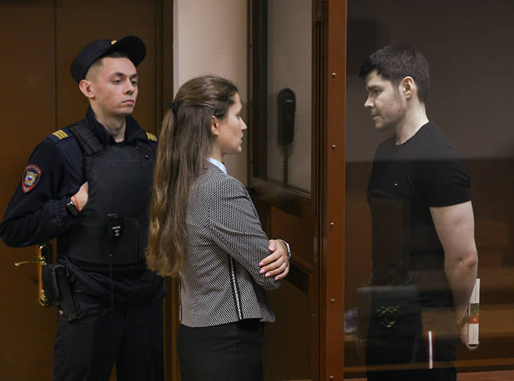 Обучение оценили в семь с половиной лет