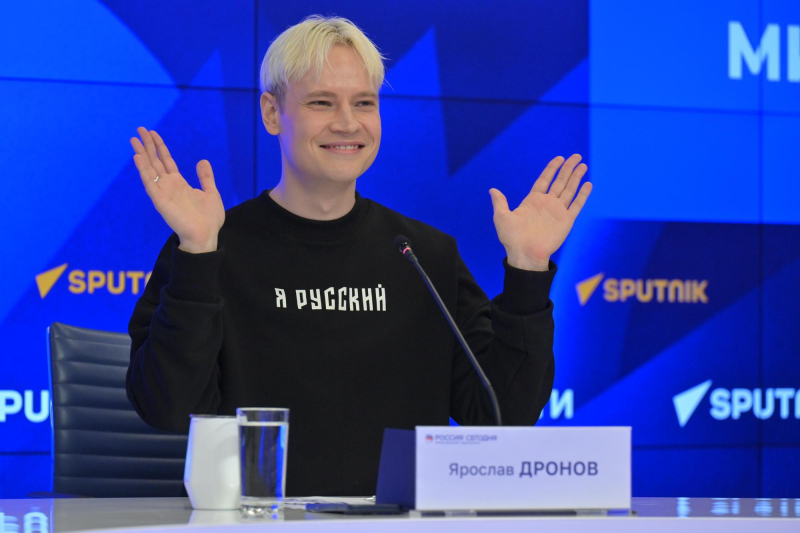 Организаторы концерта Канье Уэста опровергли информацию о том, что рэпер хотел выступить дуэтом с SHAMAN в Петербурге