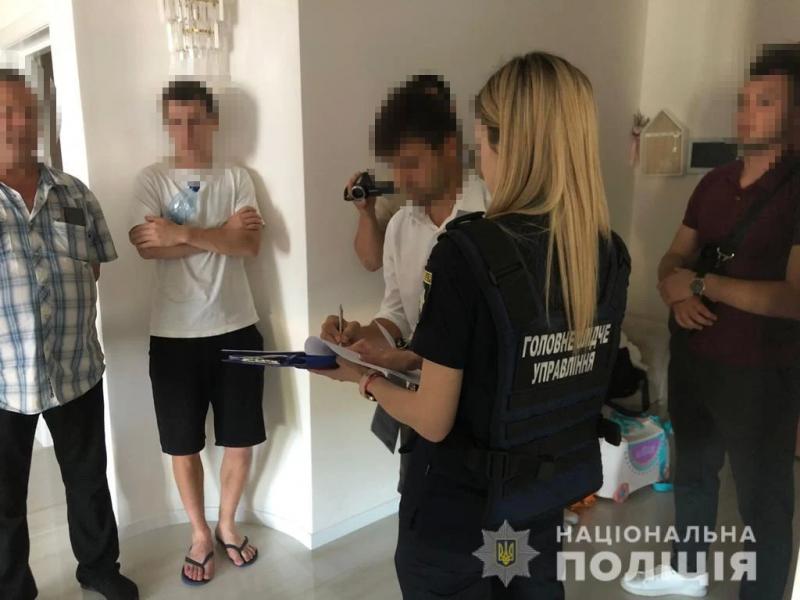 От столичного водителя такси до бизнесмена: Как "повелитель БАДов" сейчас зарабатывает на Украине