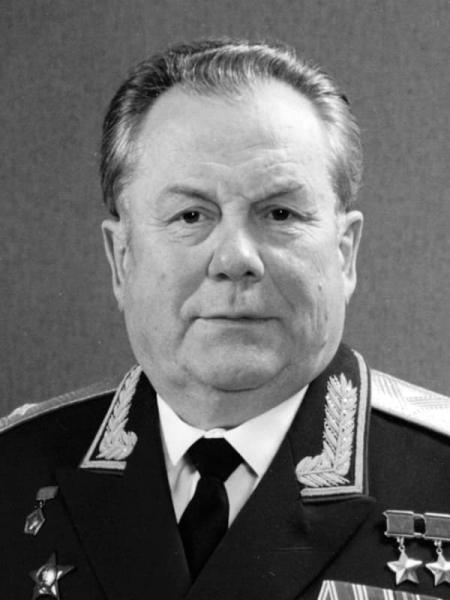 Павел Попович