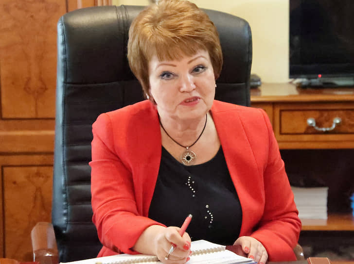 Полномочия министра превысили бюджет