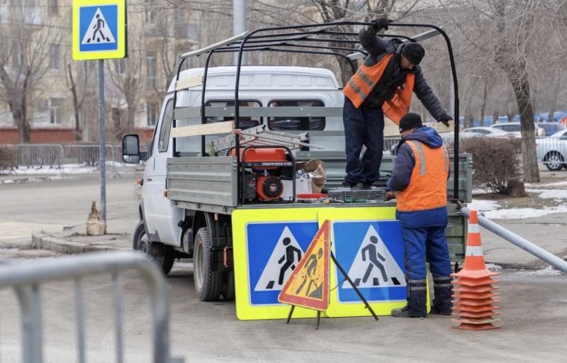 Правительство Новосибирской области выделит деньги на ремонт дорог в Новосибирске