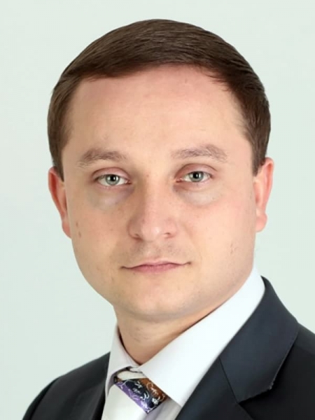 Роман Худяков