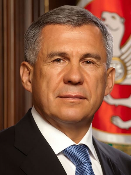 Рустам Минниханов