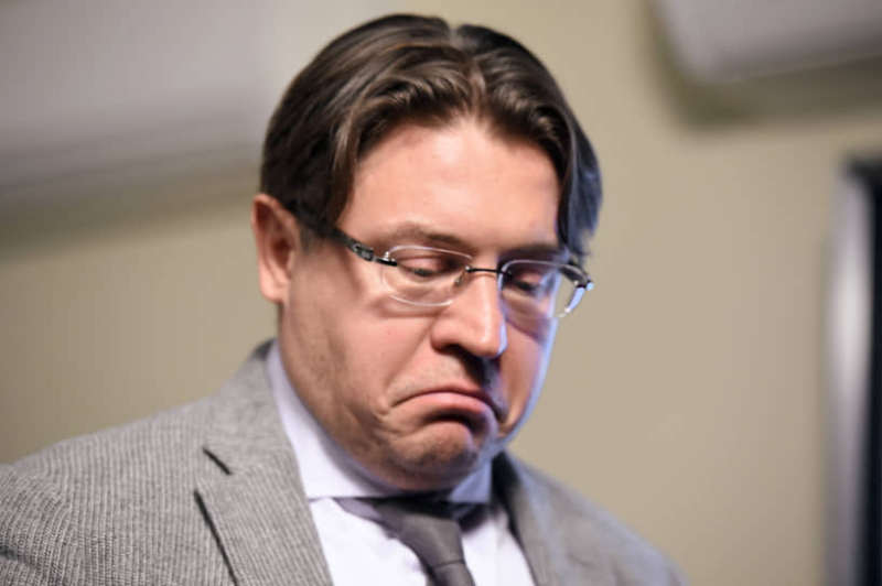 С адвокатом разобрались автоматом
