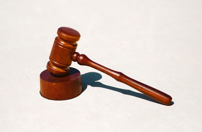 Северский суд отправил рецидивиста в колонию за грабёж и попытку грабежа