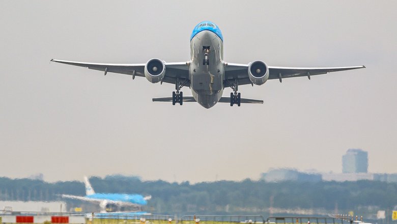 Шторм &laquo;Боэло&raquo; привёл к отмене 149 рейсов KLM в Нидерландах