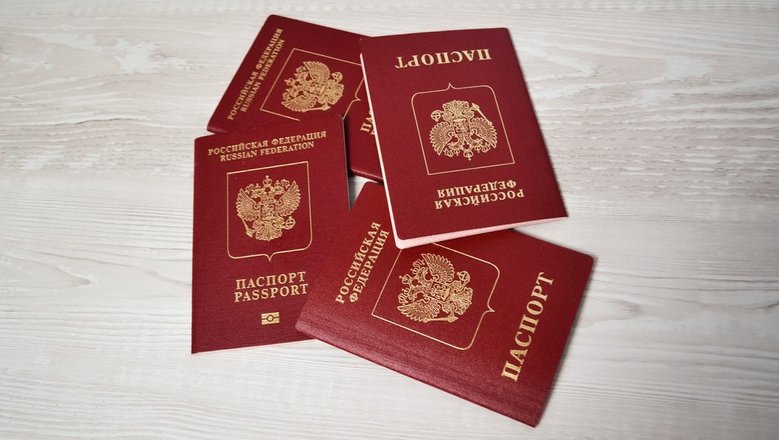 Собралась в отпуск, а паспорт оказался недействительным: семья выиграла суд после отказа в вылете в ОАЭ из-за ошибки