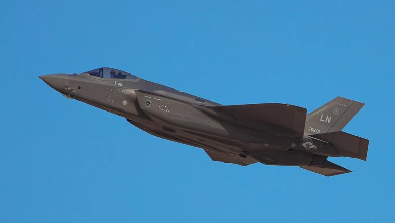 США сбили иранские дроны, атаковавшие суда в Ормузском проливе