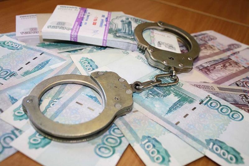 Старшего госинспектора налоговой в Усть-Куте по суду обязали вернуть похищенные 2,8 миллиона