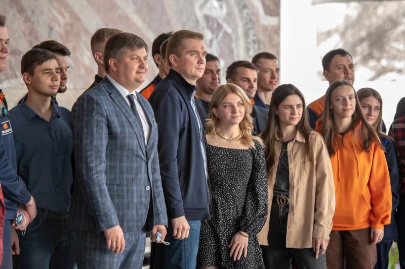 Студенты и молодые специалисты компании En+ Group приняли участие во встрече на Братской ГЭС 