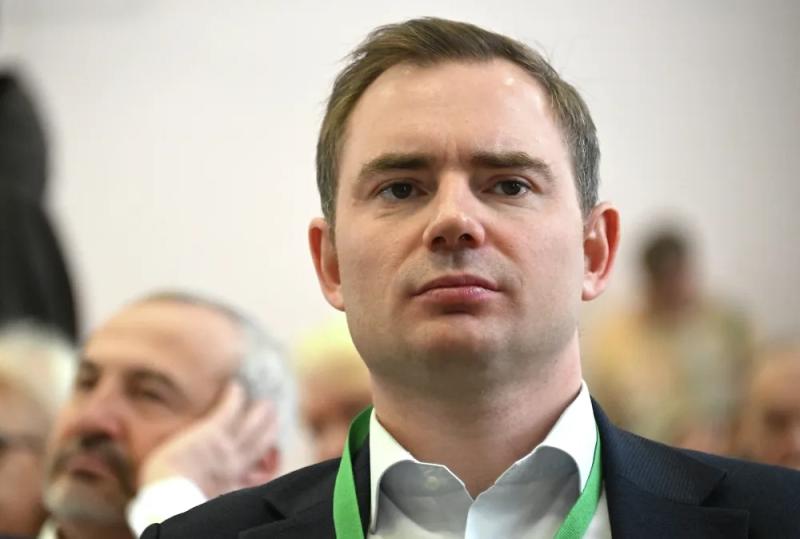 Сын в Лондоне, а брат во Львове. Почему Григорию Явлинскому не жалко Россию?