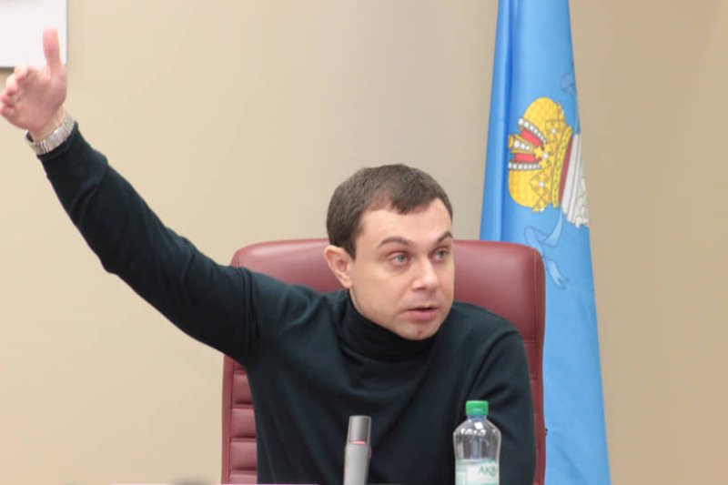 У депутата обнаружили кальянный интерес