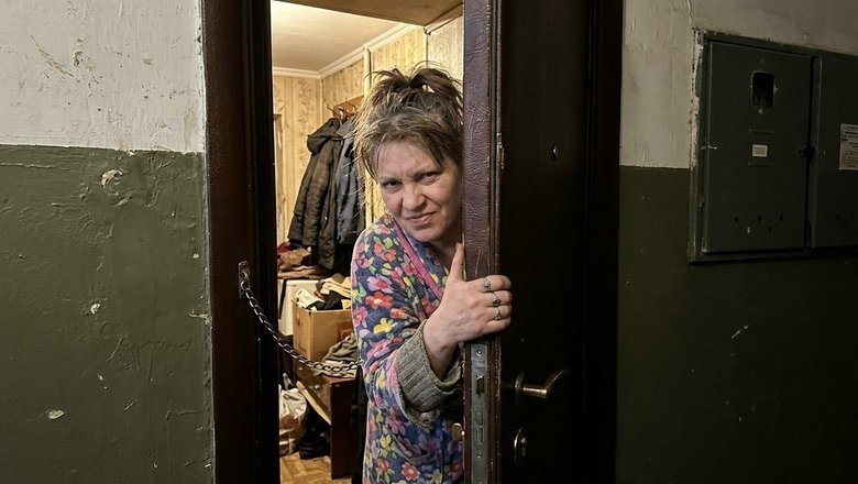 Ушлая москвичка продала квартиру семье с детьми, но потом &laquo;сошла с ума&raquo; и кинула покупателей