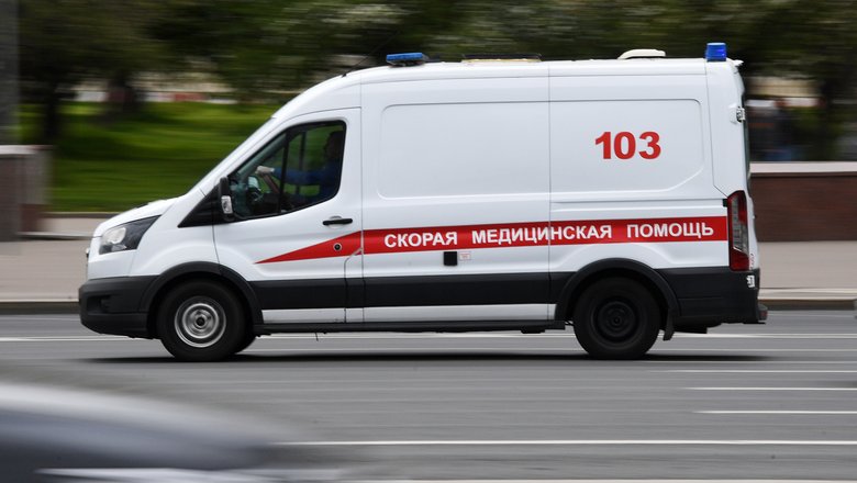 В ЕАО поезд врезался в микроавтобус, есть погибшие