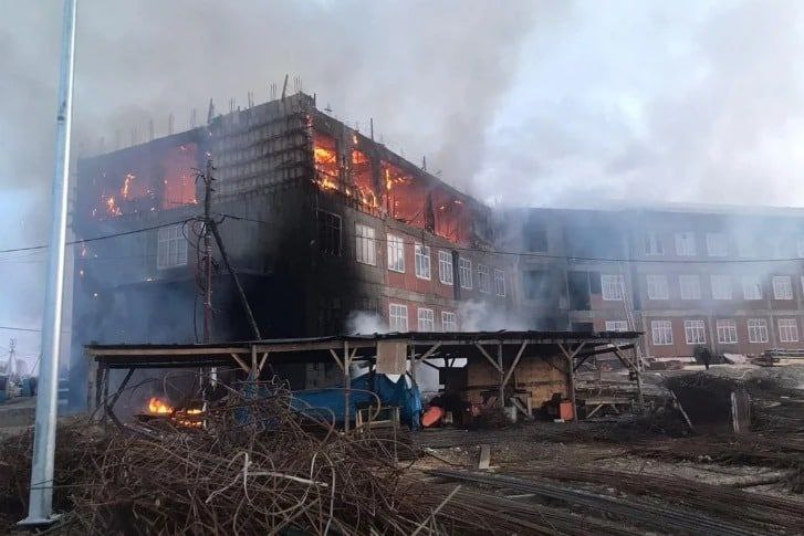 В городе Зима горела строящаяся школа
