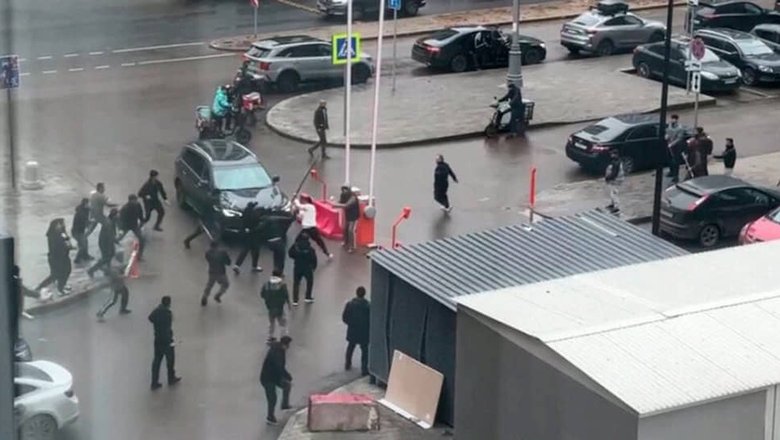 В Новой Москве подрались по-старому. Столкновение между таджиками произошло спонтанно