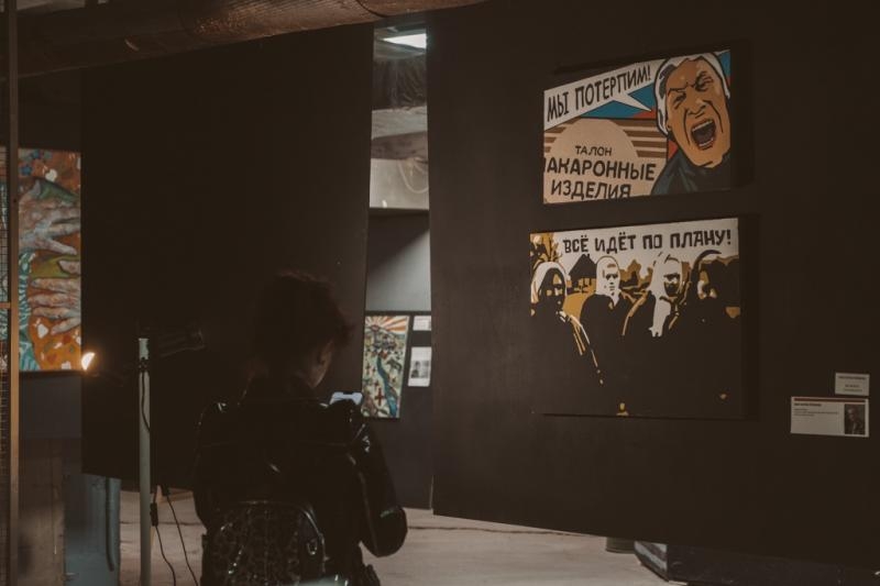 В Новосибирске открылась художественная экспозиция &laquo;Зачем?&raquo; с арт-объектами про запреты