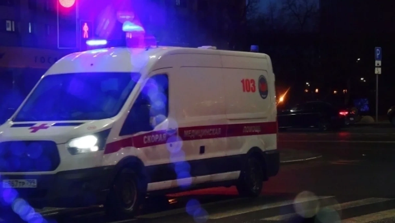 В Петербурге школьница сорвалась со второго этажа, пытаясь сбежать из дома