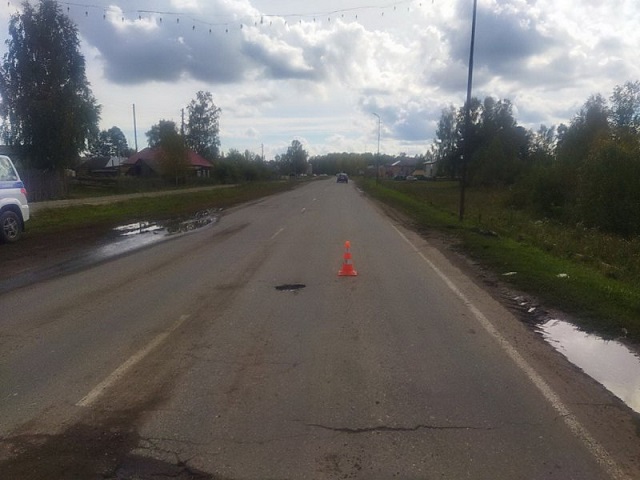 В селе Кривошеино Томской области ВАЗ насмерть переехал лежавшего на дороге человека