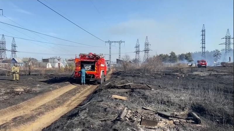 В Усольском районе сгорело девять дачных домов