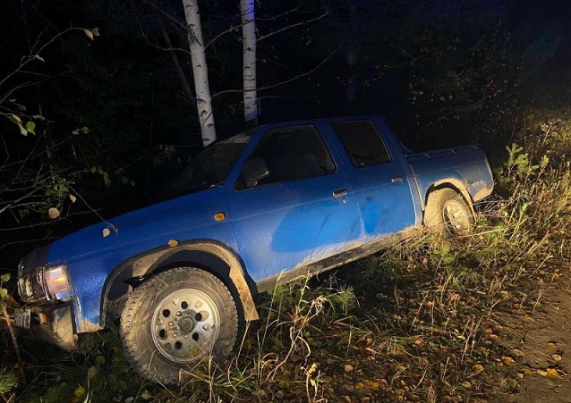 В Заларинском районе Nissan врезался в дерево. Водитель погиб, четверо пассажиров целы