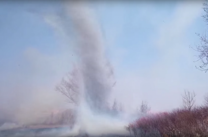 Видео: в&nbsp;Хакасии засняли ещё один огненный смерч