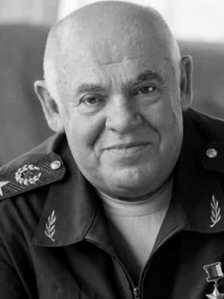 Виктор Казанцев