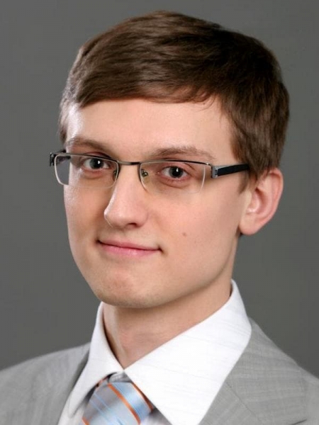 Владимир Назаров