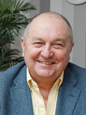 Владимир Титов