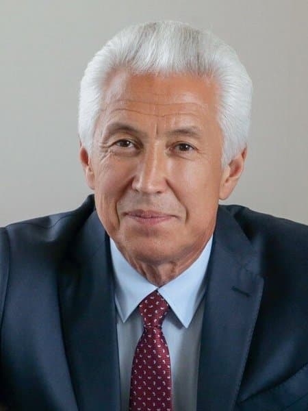 Владимир Васильев