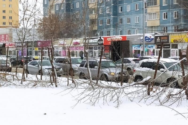Жители Новосибирска просят мэрию расторгнуть контракт на строительство ларьков